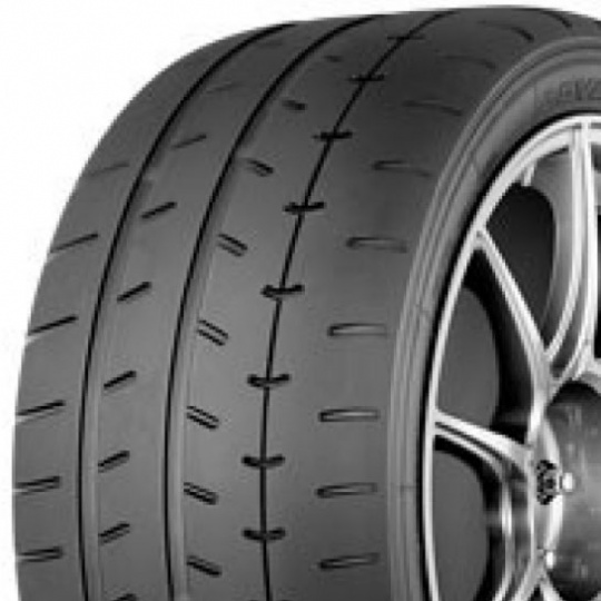 Yokohama Advan A052 235/45 R 17 97W